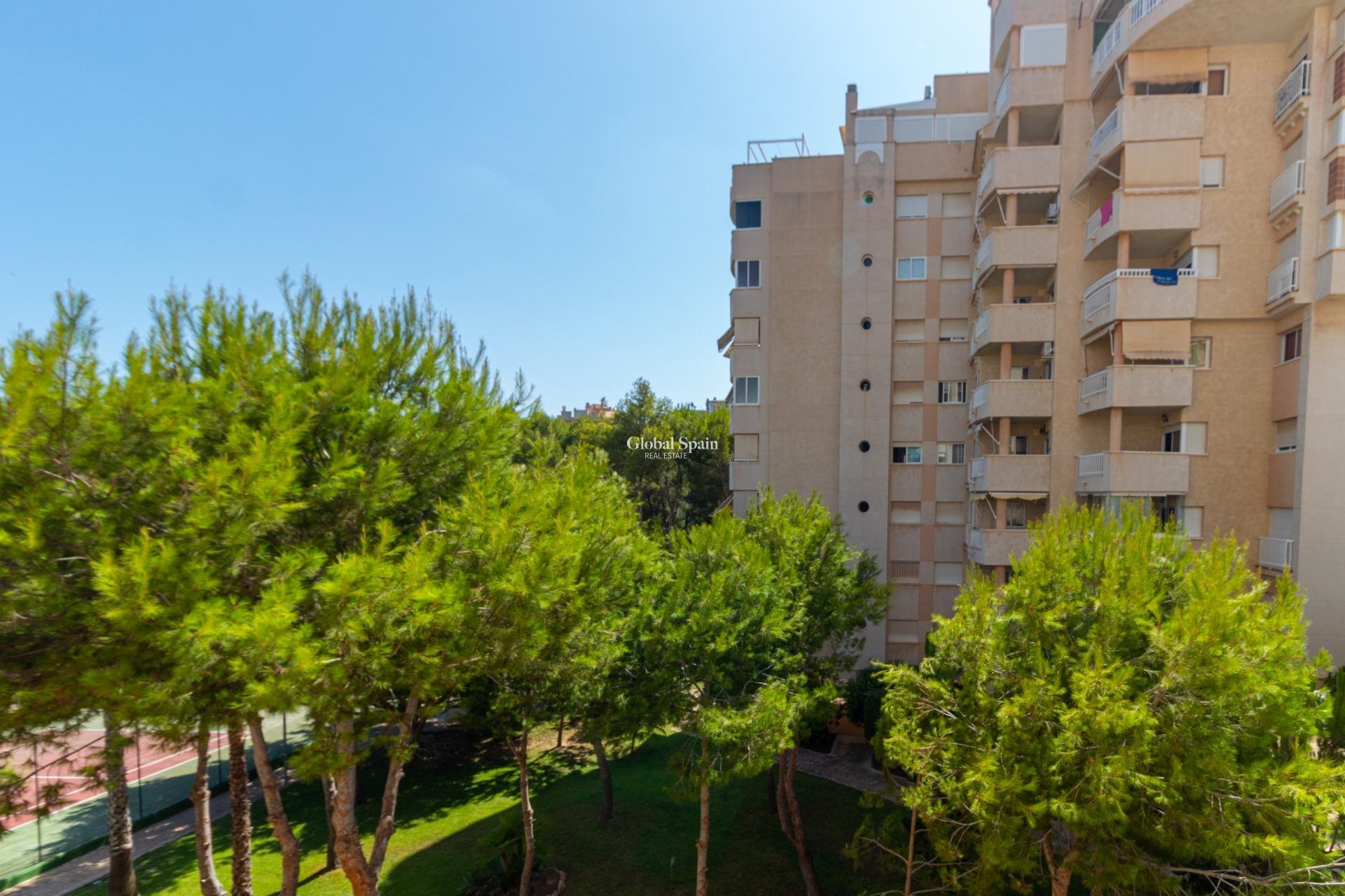 Revente - APPARTEMENT -
ORIHUELA COSTA - CAMPOAMOR