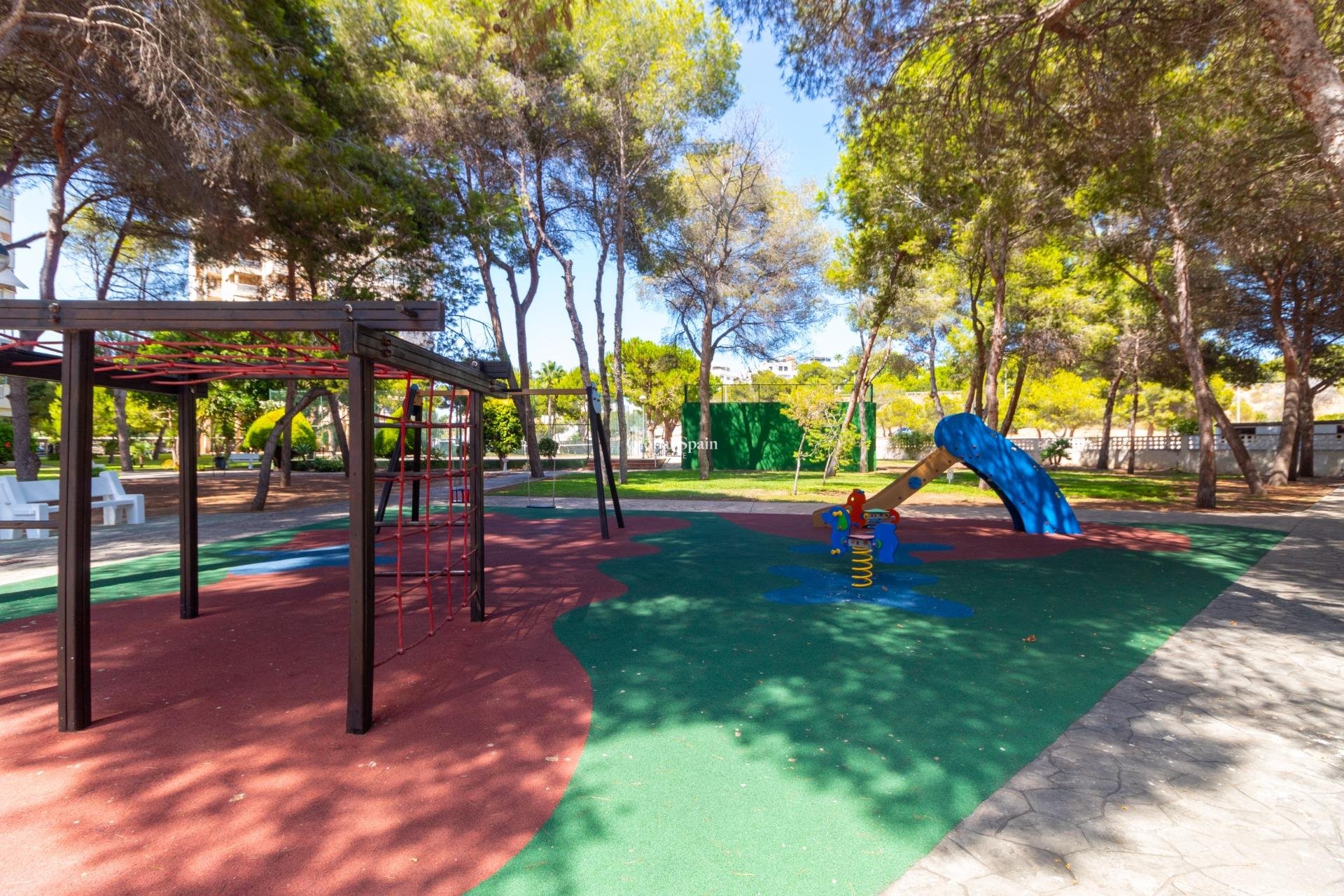 Revente - APPARTEMENT -
ORIHUELA COSTA - CAMPOAMOR