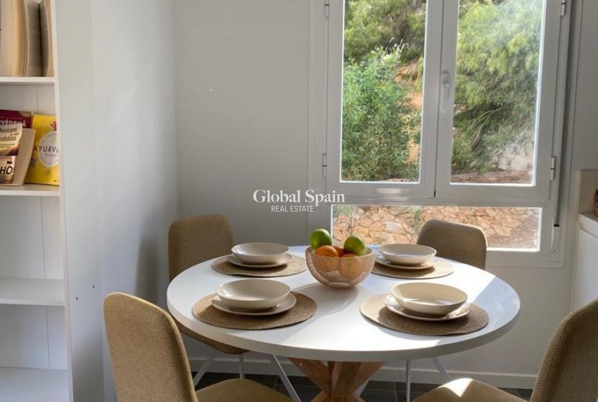 Revente - APPARTEMENT -
ORIHUELA COSTA - CAMPOAMOR