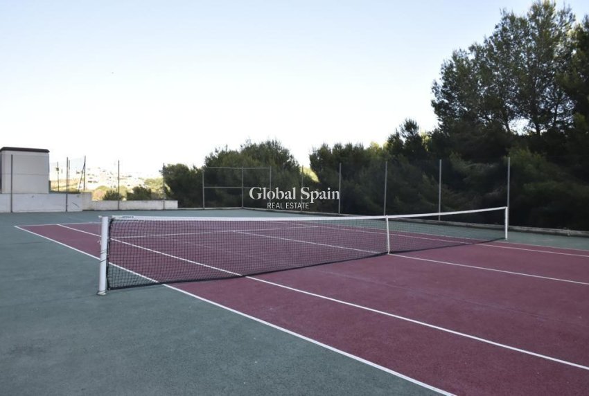 Revente - APPARTEMENT -
ORIHUELA COSTA - CAMPOAMOR