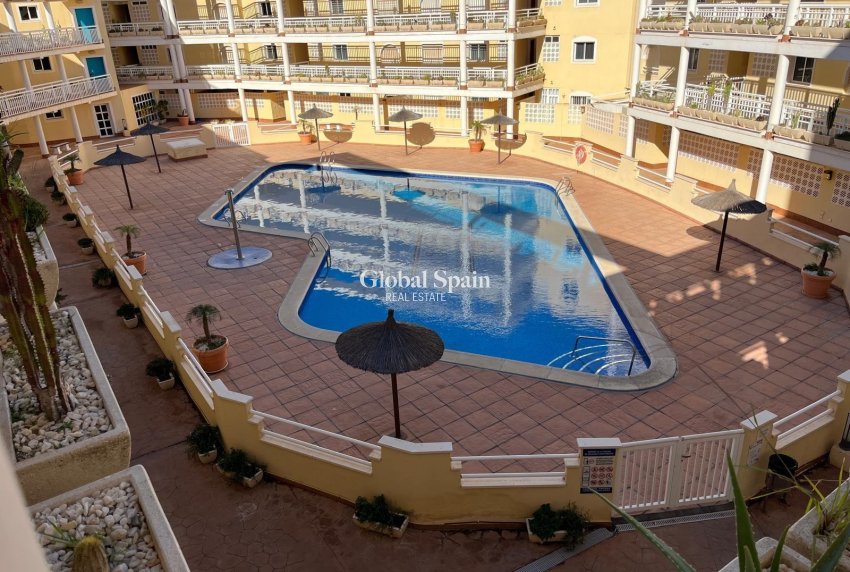 Revente - APPARTEMENT -
ORIHUELA COSTA - CAMPOAMOR
