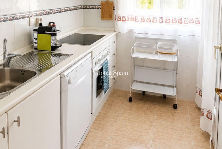 Revente - APPARTEMENT -
ORIHUELA COSTA - CAMPOAMOR