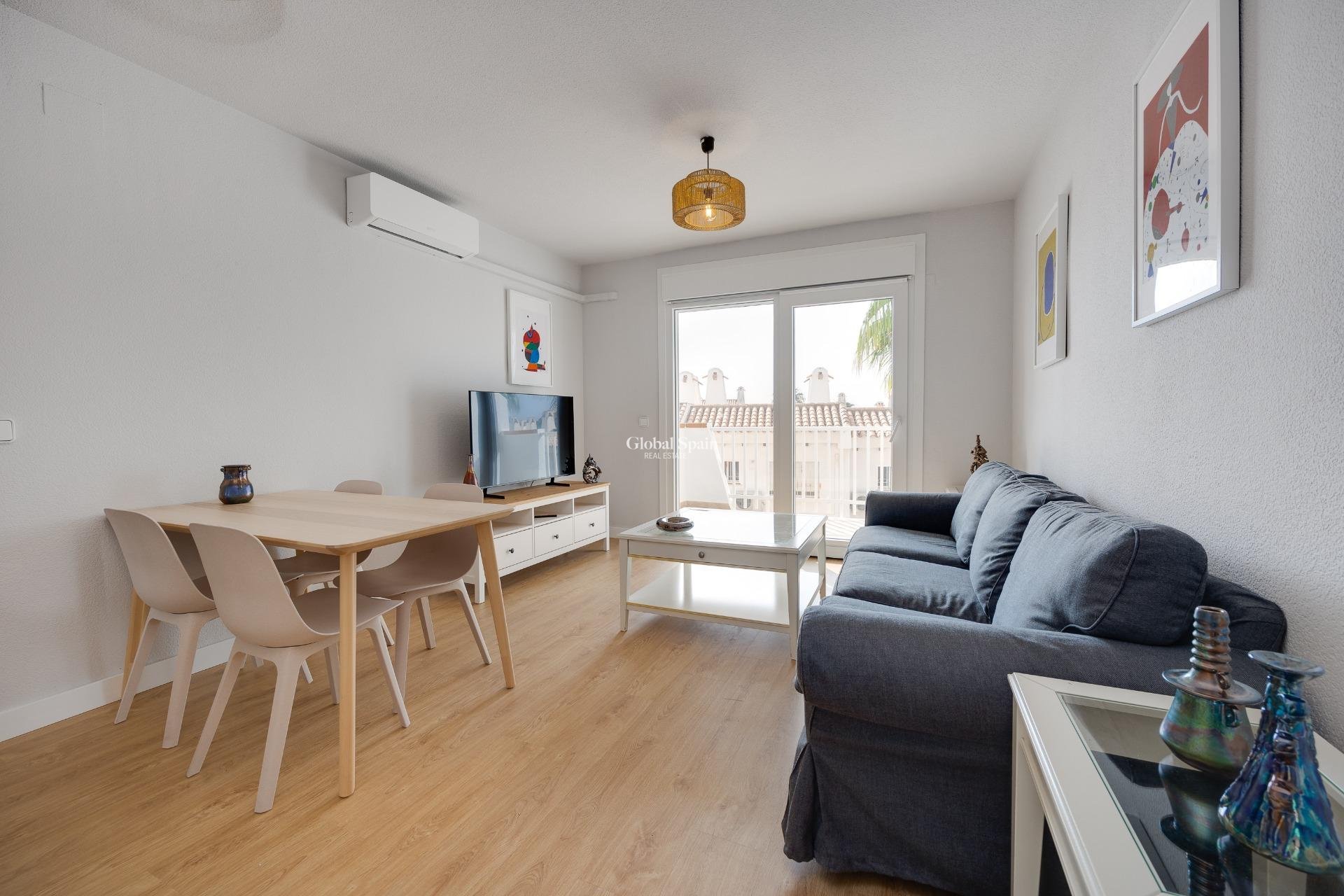 Revente - Appartement -
ORIHUELA COSTA - CAMPOAMOR