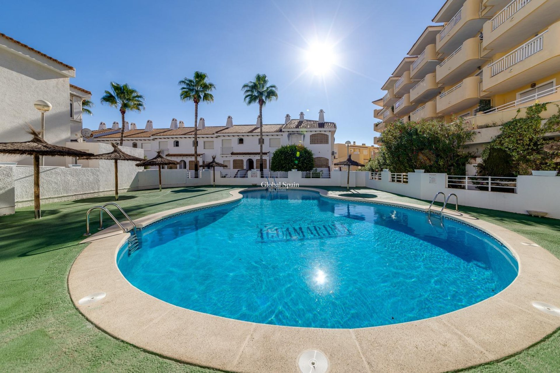 Revente - Appartement -
ORIHUELA COSTA - CAMPOAMOR