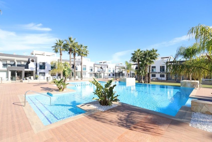Revente - APPARTEMENT -
ORIHUELA COSTA - Costa Blanca