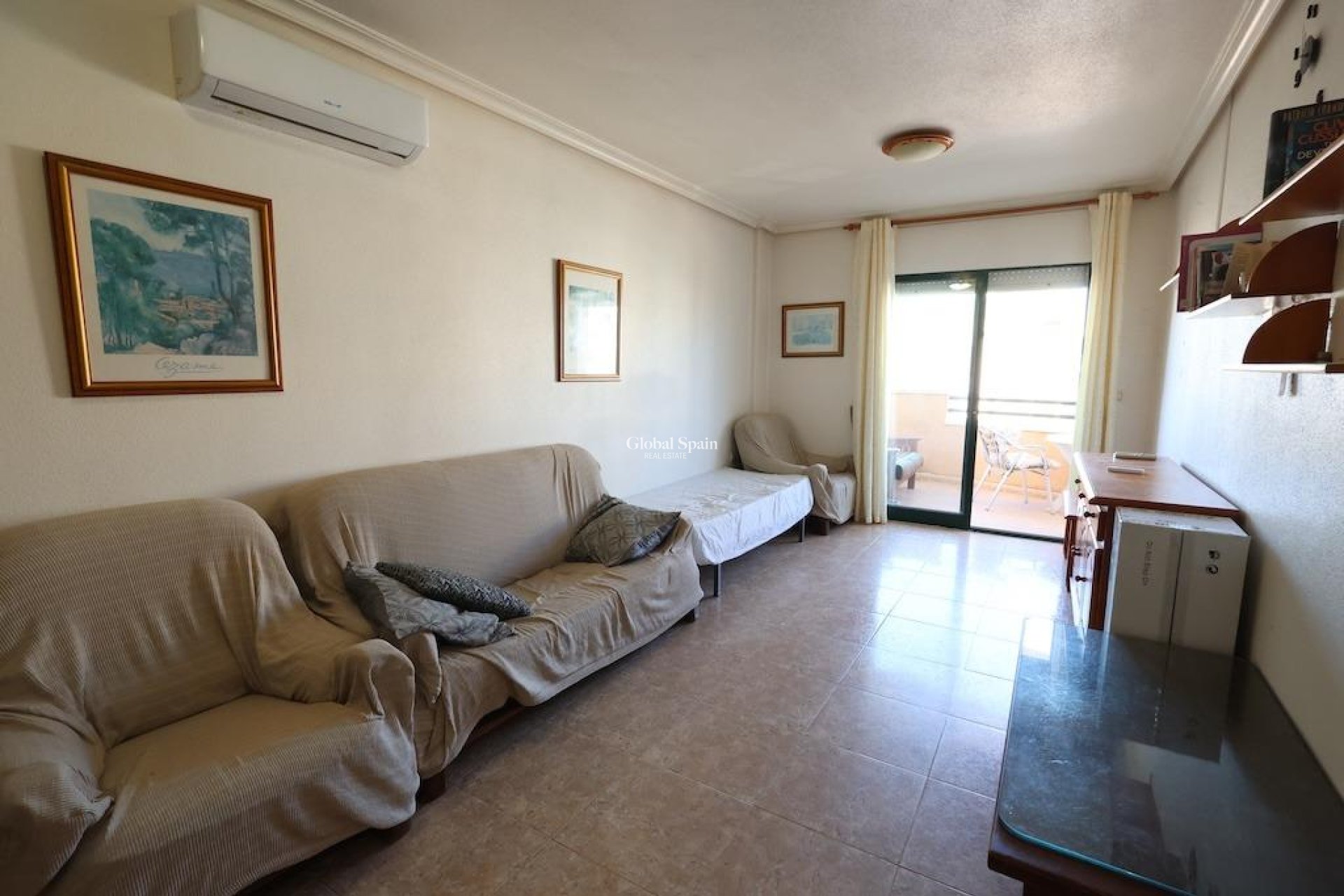 Revente - APPARTEMENT -
ORIHUELA COSTA - Costa Blanca