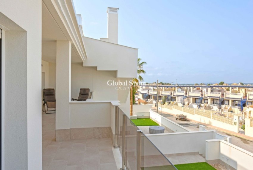 Revente - APPARTEMENT -
ORIHUELA COSTA - Costa Blanca