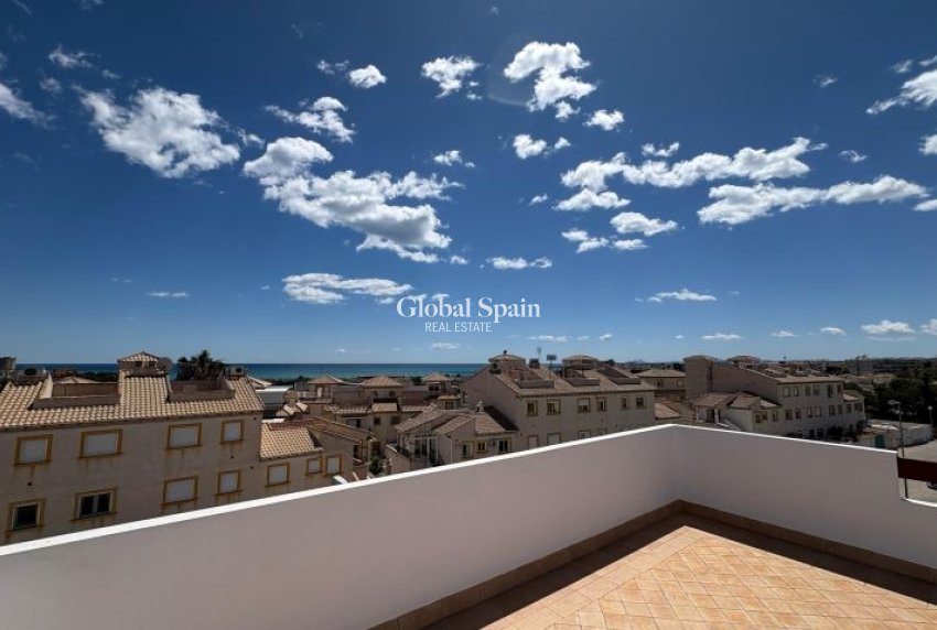 Revente - APPARTEMENT -
ORIHUELA COSTA - Costa Blanca