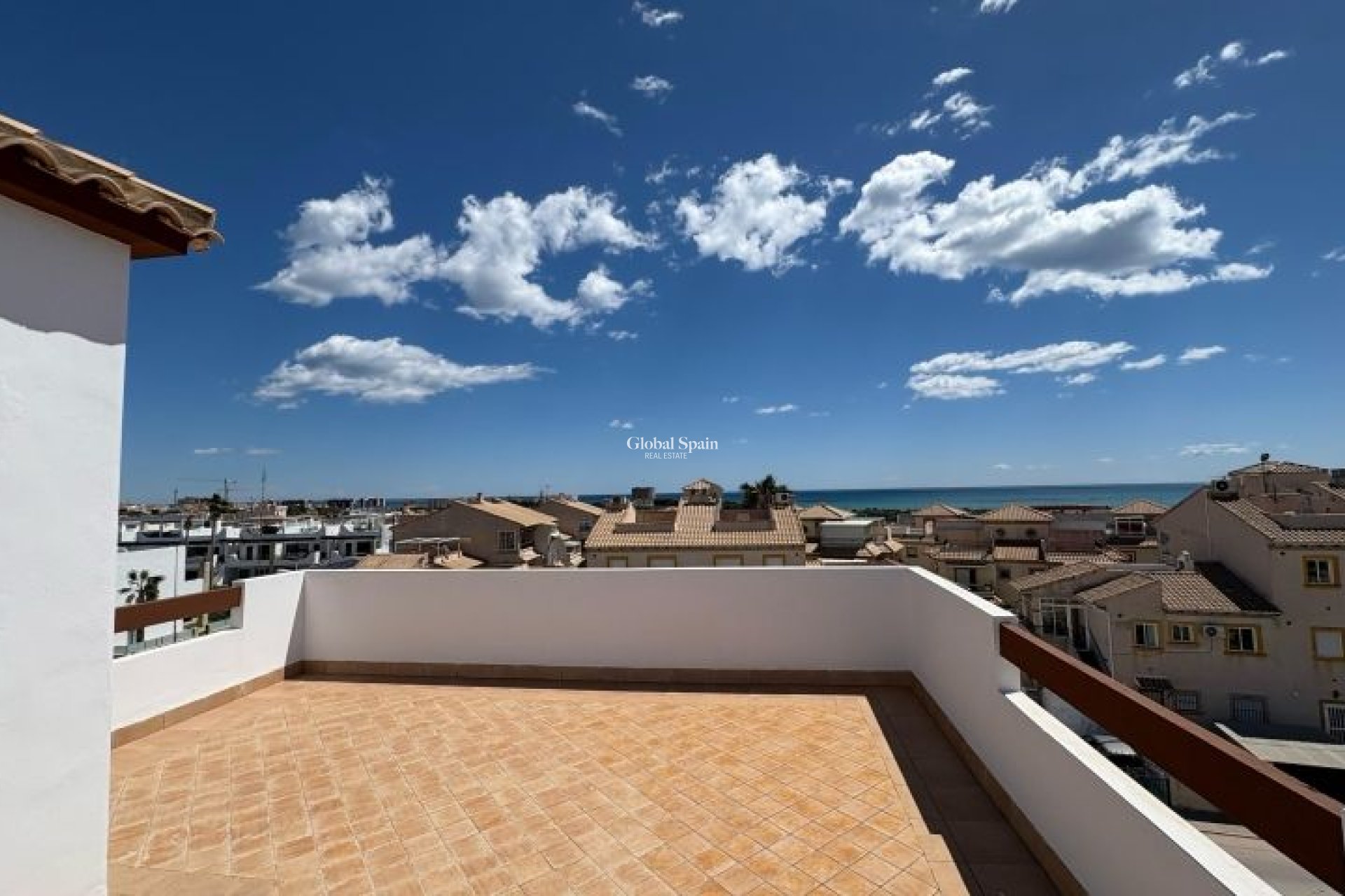 Revente - APPARTEMENT -
ORIHUELA COSTA - Costa Blanca