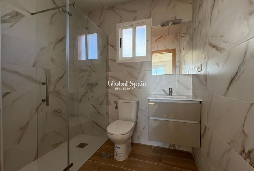 Revente - APPARTEMENT -
ORIHUELA COSTA - Costa Blanca