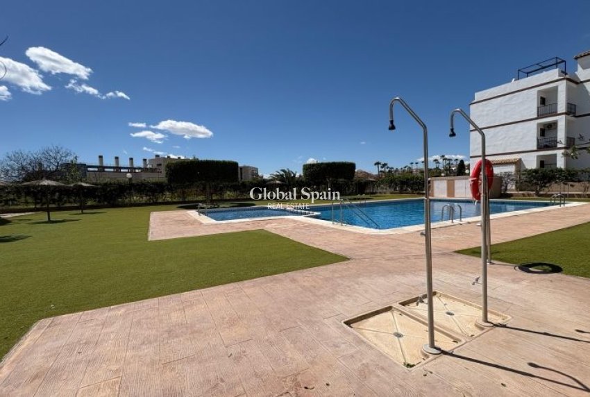 Revente - APPARTEMENT -
ORIHUELA COSTA - Costa Blanca