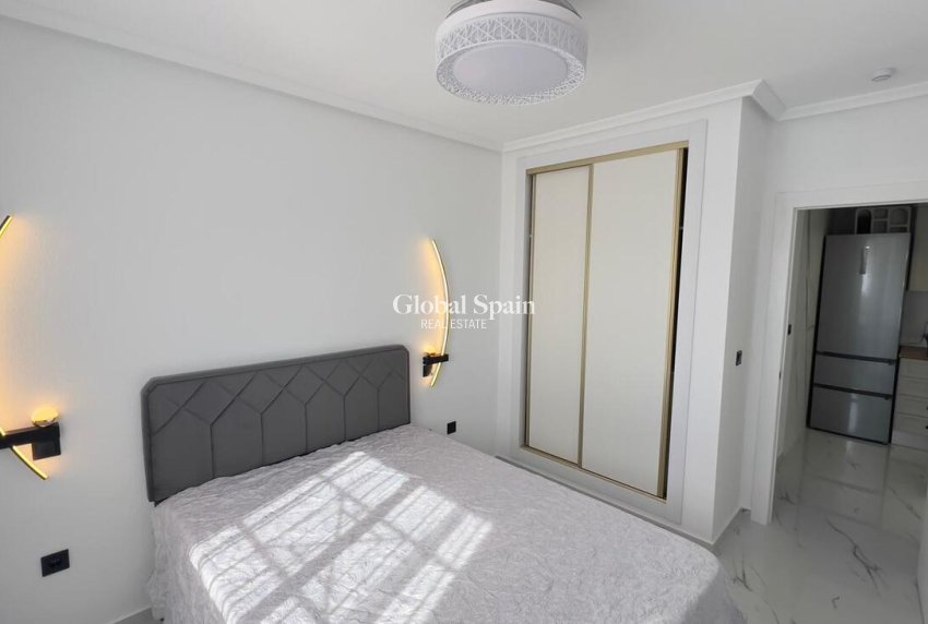 Revente - APPARTEMENT -
ORIHUELA COSTA - Costa Blanca