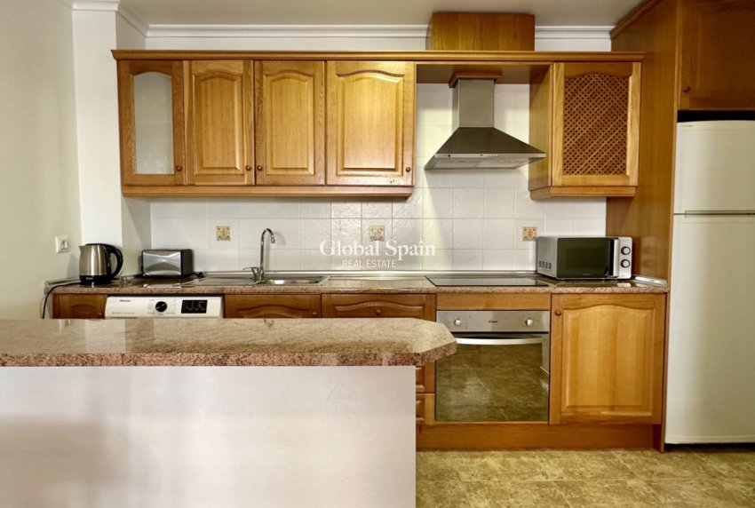 Revente - APPARTEMENT -
ORIHUELA COSTA - Costa Blanca