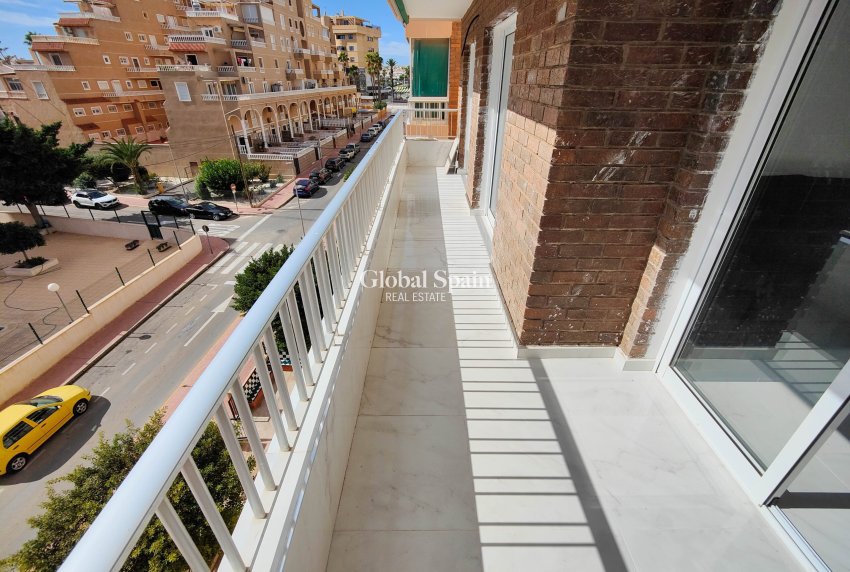Revente - APPARTEMENT -
ORIHUELA COSTA - Costa Blanca