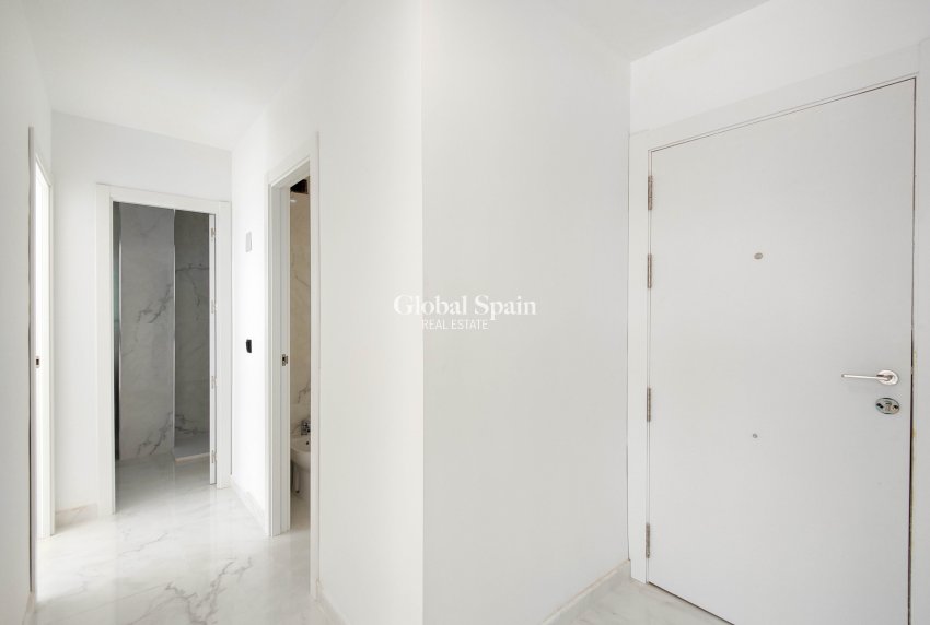 Revente - APPARTEMENT -
ORIHUELA COSTA - Costa Blanca