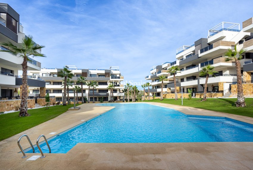 Revente - APPARTEMENT -
ORIHUELA COSTA - Costa Blanca
