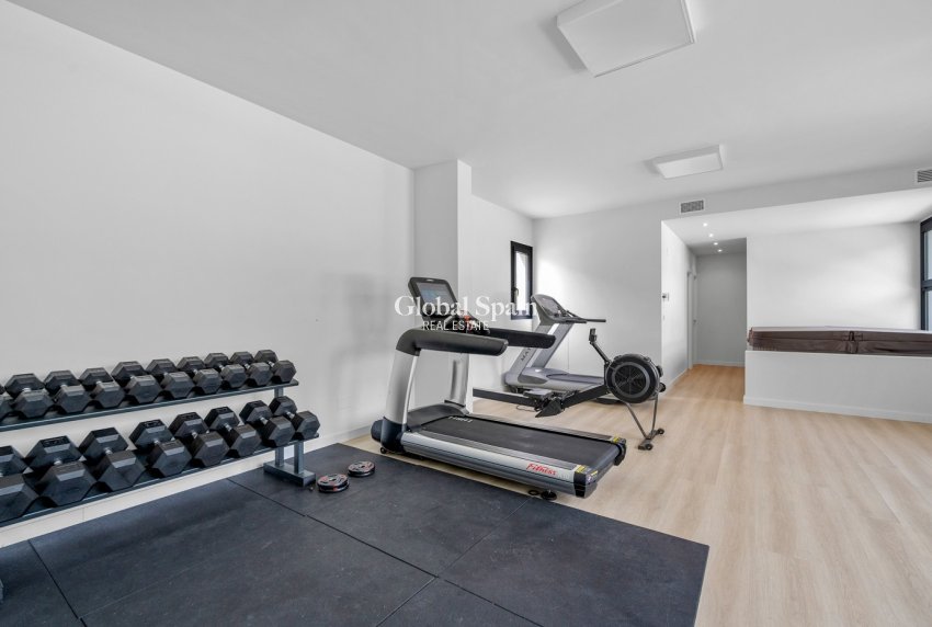 Revente - APPARTEMENT -
ORIHUELA COSTA - Costa Blanca