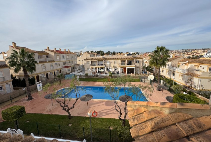 Revente - APPARTEMENT -
ORIHUELA COSTA - Costa Blanca