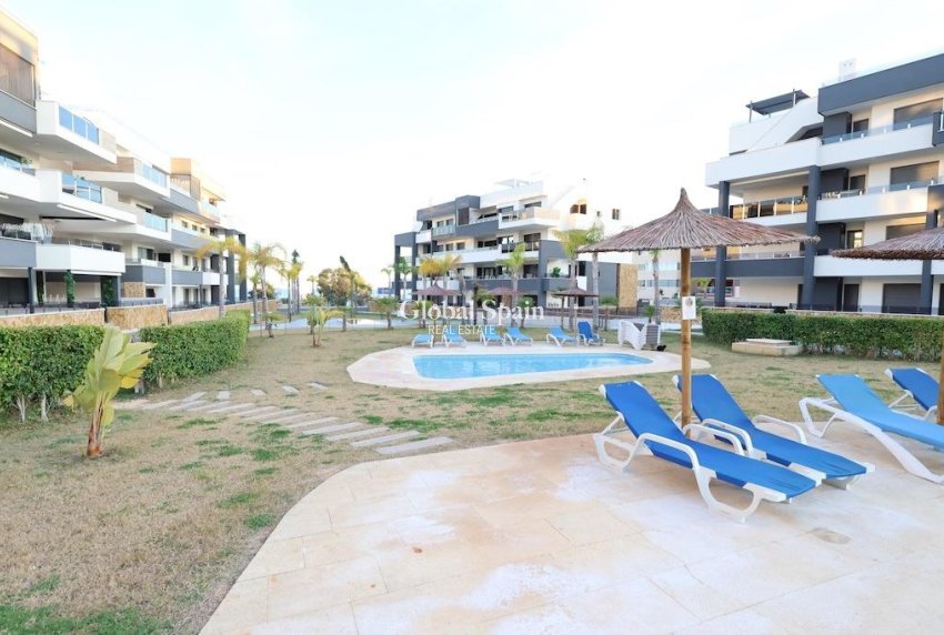 Revente - APPARTEMENT -
ORIHUELA COSTA - Costa Blanca
