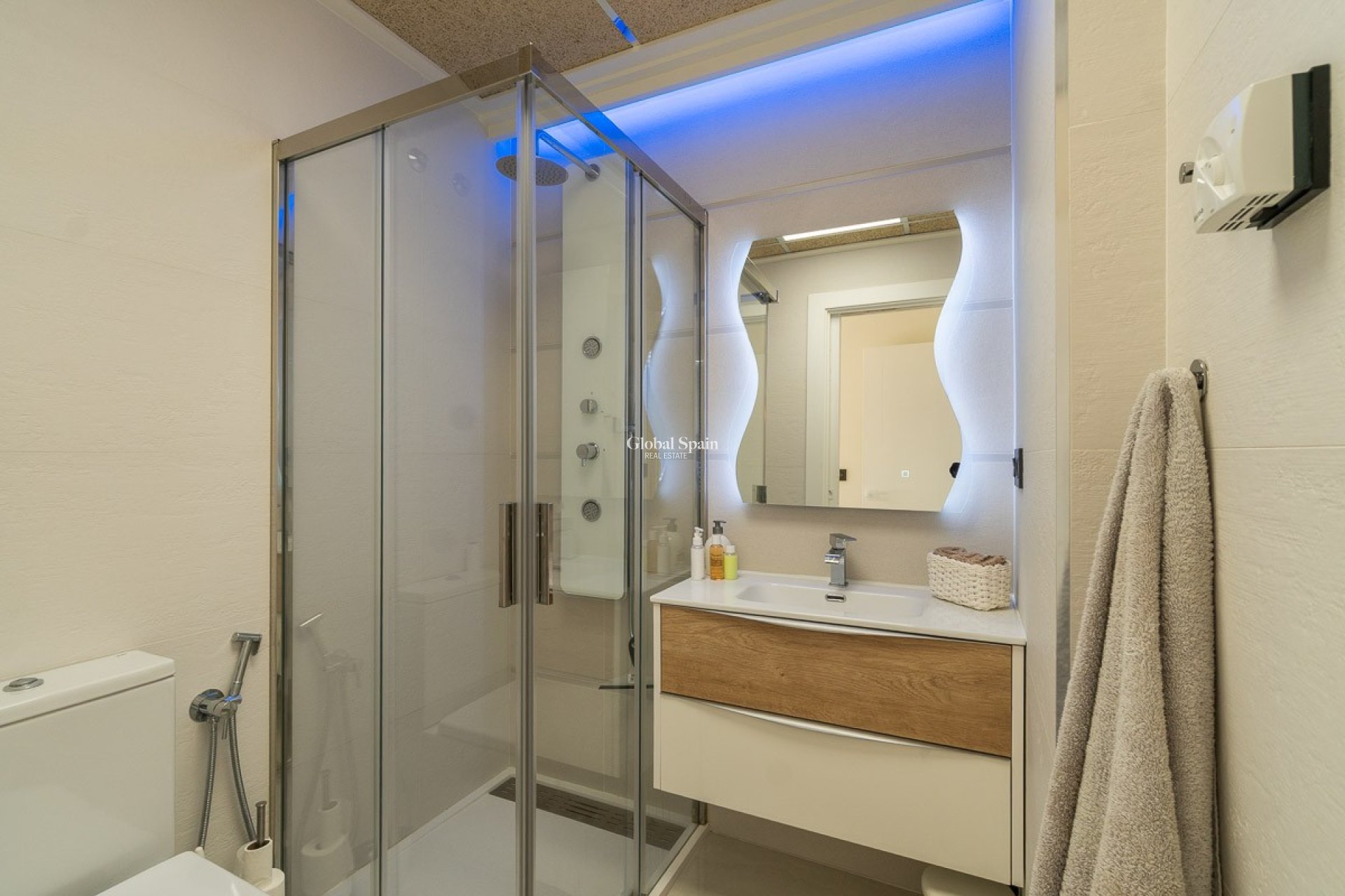 Revente - APPARTEMENT -
ORIHUELA COSTA - Costa Blanca