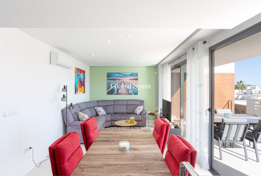 Revente - APPARTEMENT -
ORIHUELA COSTA - Costa Blanca