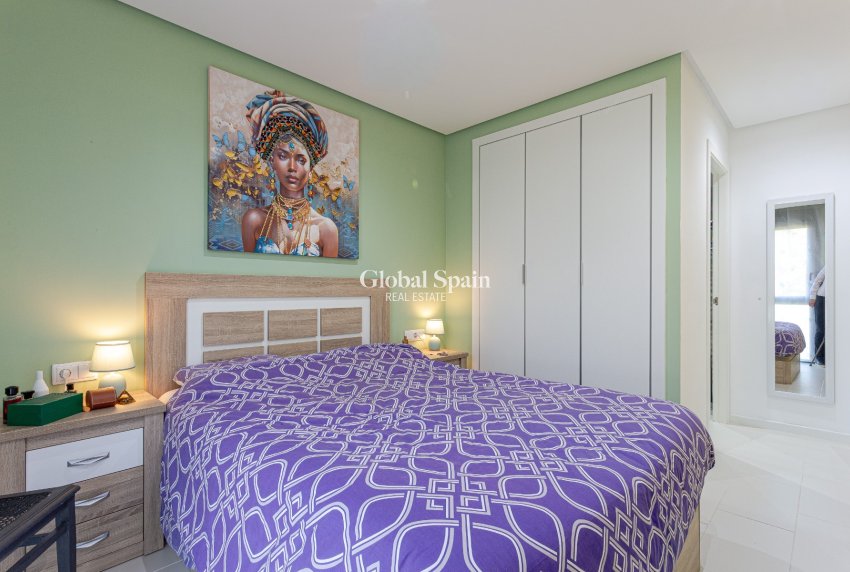 Revente - APPARTEMENT -
ORIHUELA COSTA - Costa Blanca