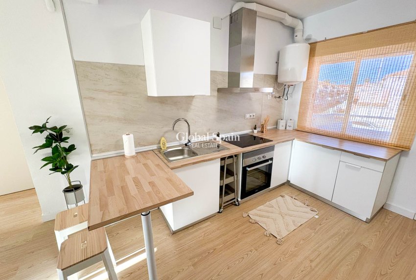 Revente - APPARTEMENT -
ORIHUELA COSTA - Costa Blanca