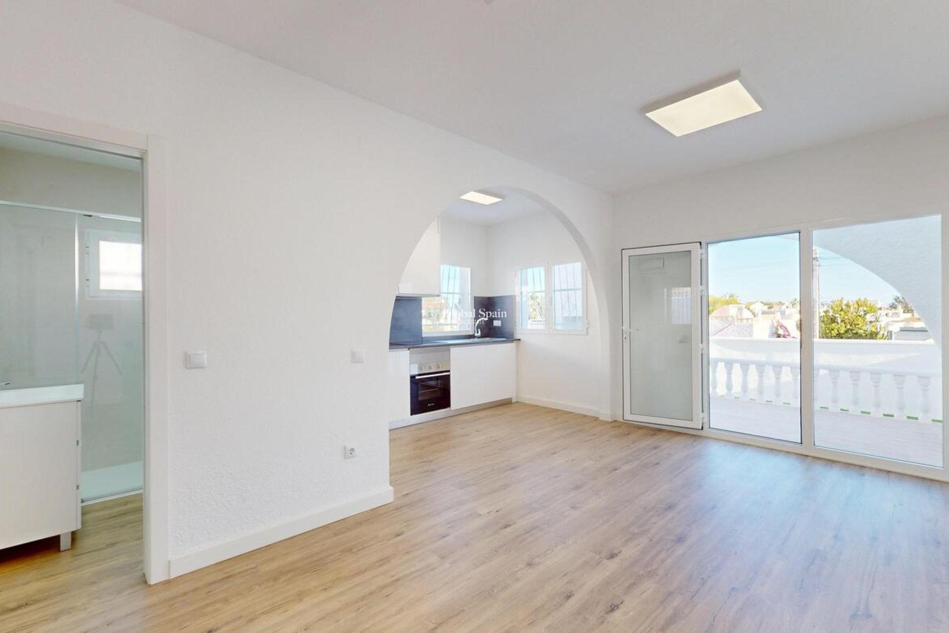 Revente - APPARTEMENT -
ORIHUELA COSTA - Costa Blanca