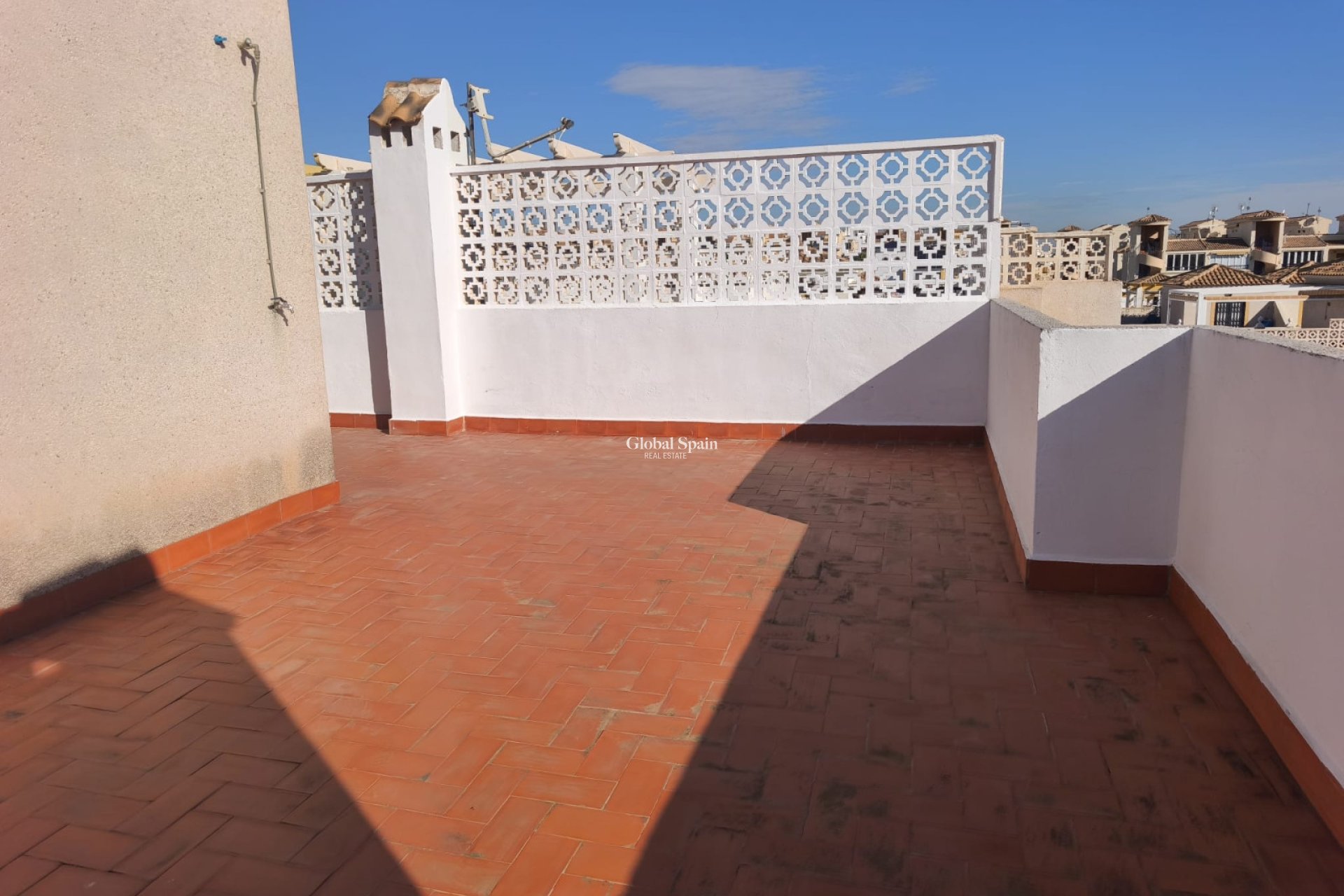 Revente - APPARTEMENT -
ORIHUELA COSTA - Costa Blanca