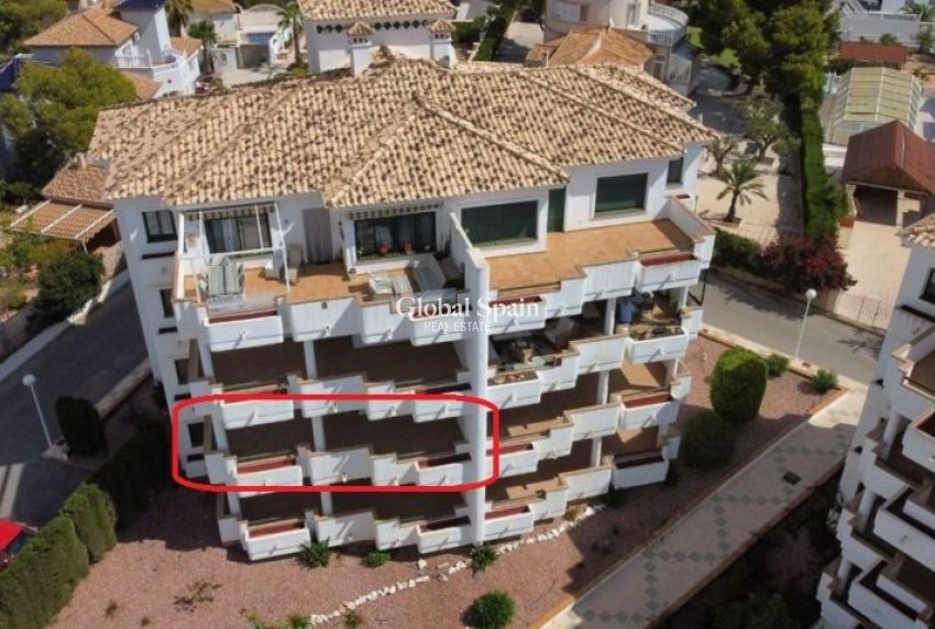 Revente - APPARTEMENT -
ORIHUELA COSTA - Costa Blanca