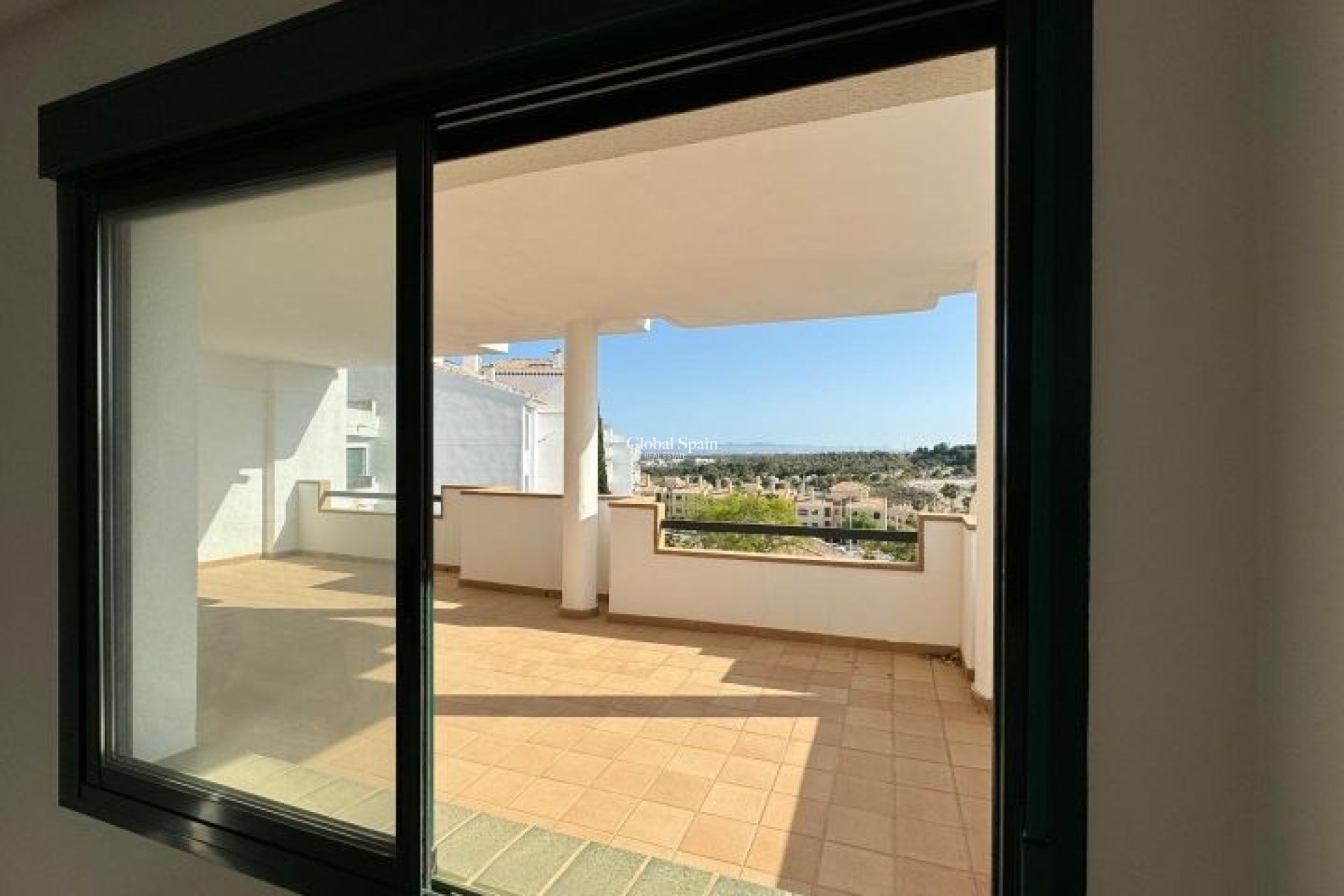 Revente - APPARTEMENT -
ORIHUELA COSTA - Costa Blanca