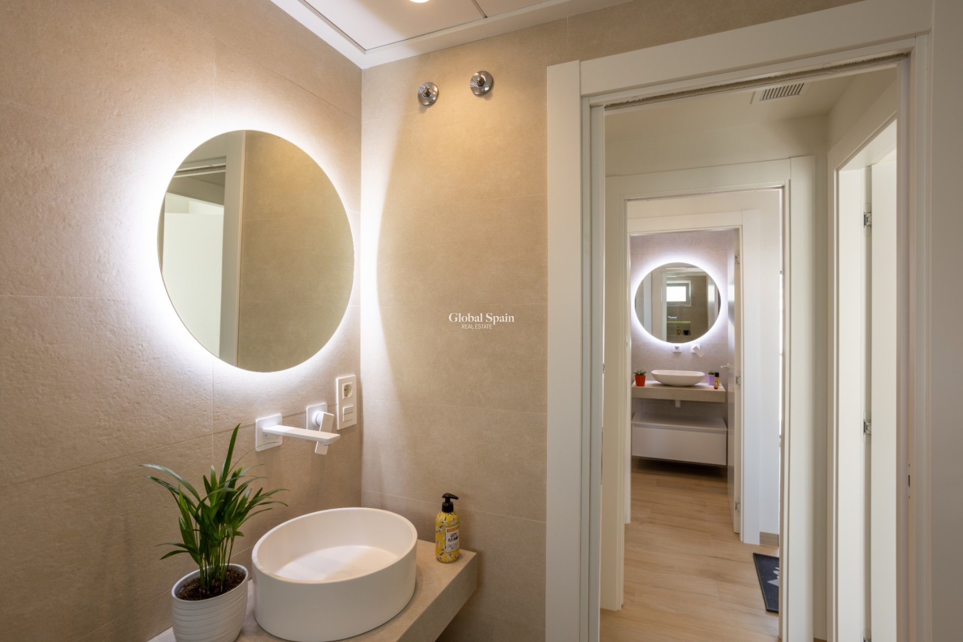 Revente - APPARTEMENT -
ORIHUELA COSTA - Costa Blanca