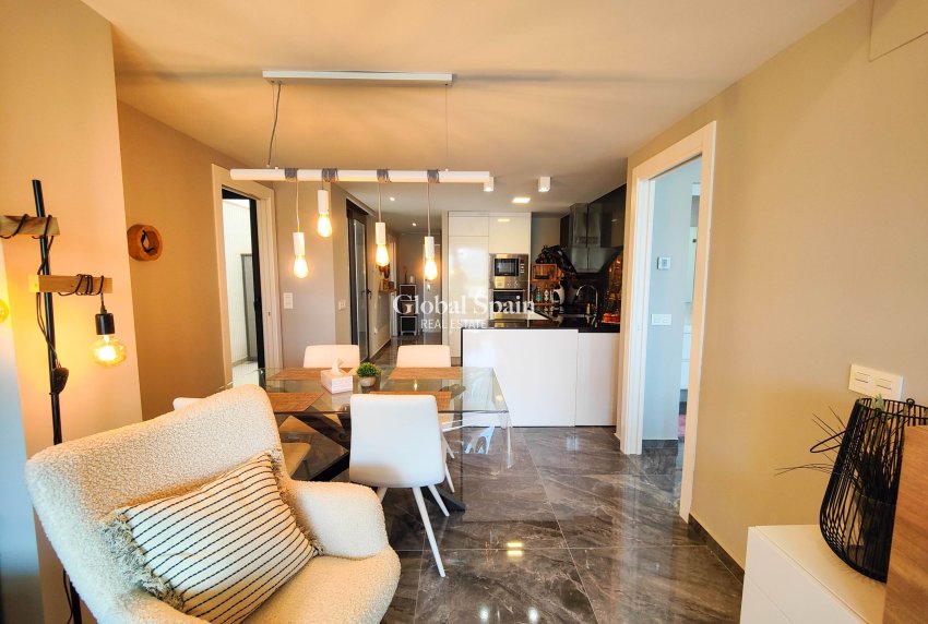 Revente - APPARTEMENT -
ORIHUELA COSTA - Costa Blanca