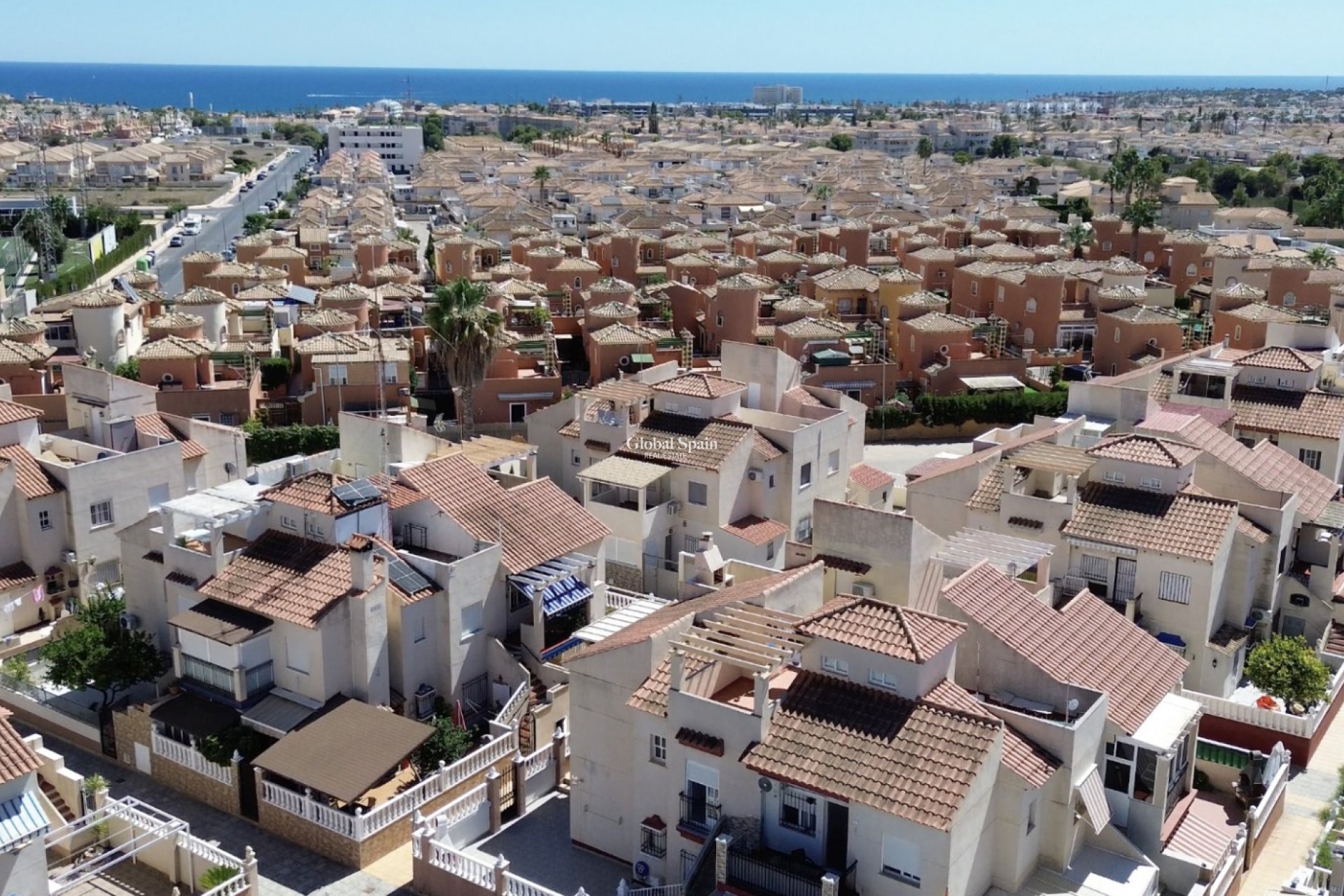 Revente - APPARTEMENT -
ORIHUELA COSTA - Costa Blanca