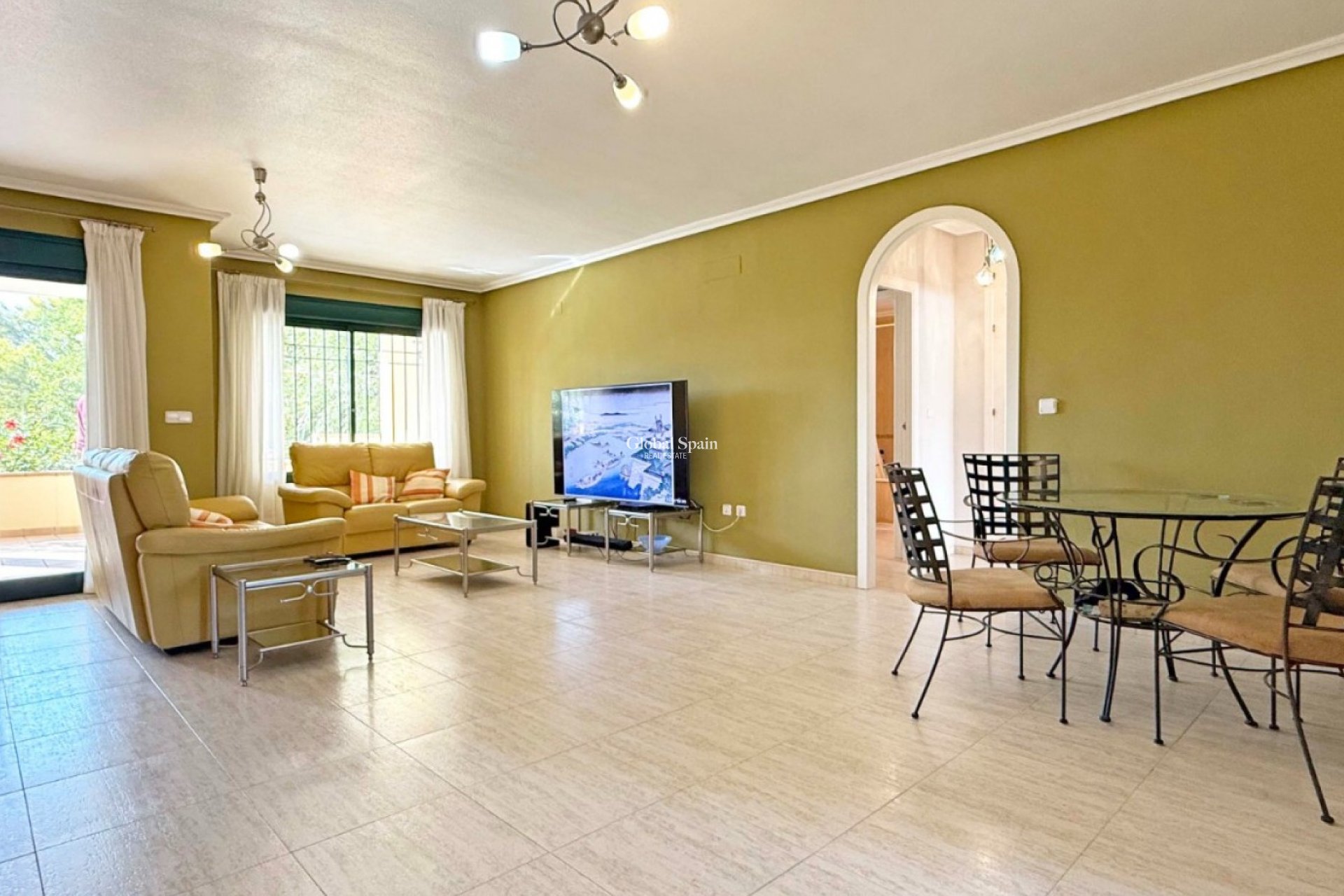 Revente - APPARTEMENT -
ORIHUELA COSTA - Costa Blanca