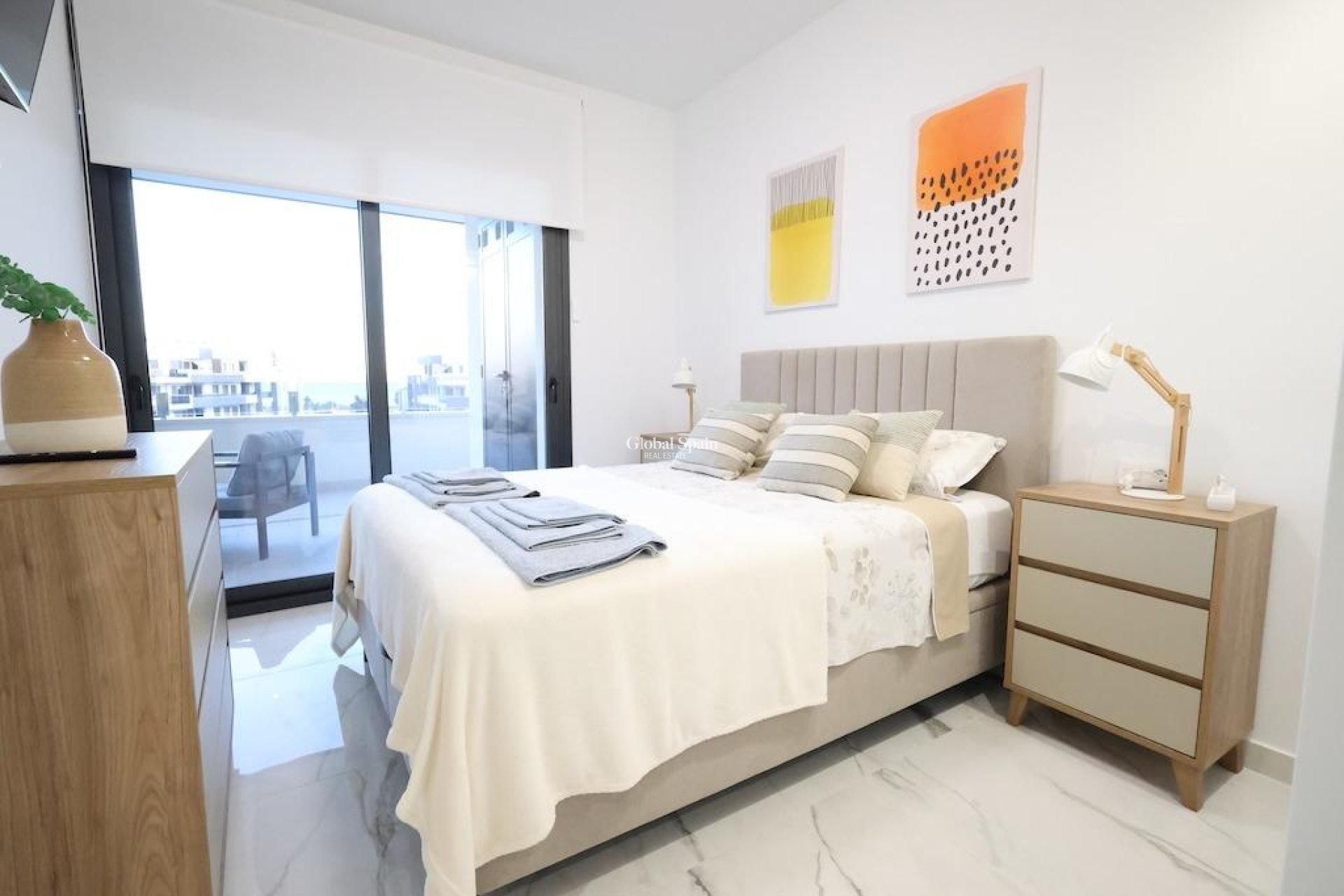 Revente - APPARTEMENT -
ORIHUELA COSTA - Costa Blanca