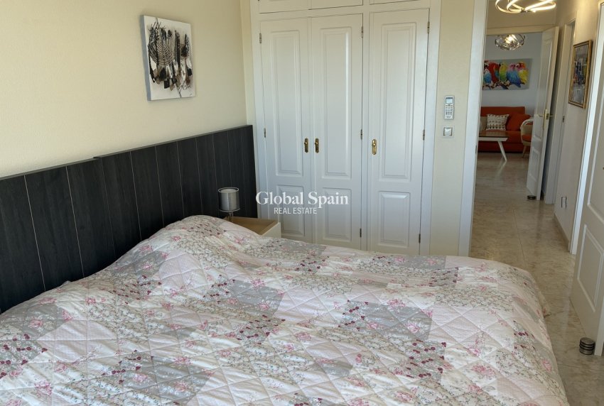 Revente - APPARTEMENT -
ORIHUELA COSTA - Costa Blanca