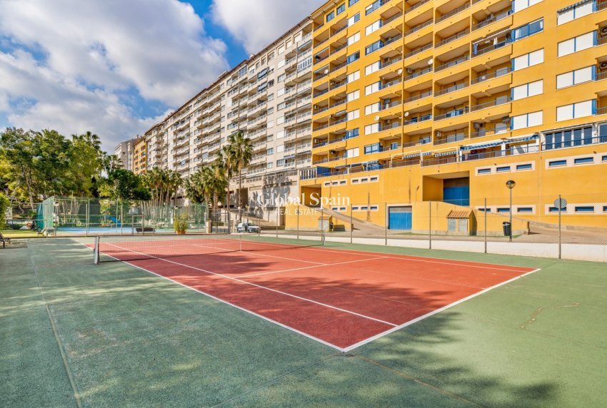 Revente - APPARTEMENT -
ORIHUELA COSTA - Costa Blanca