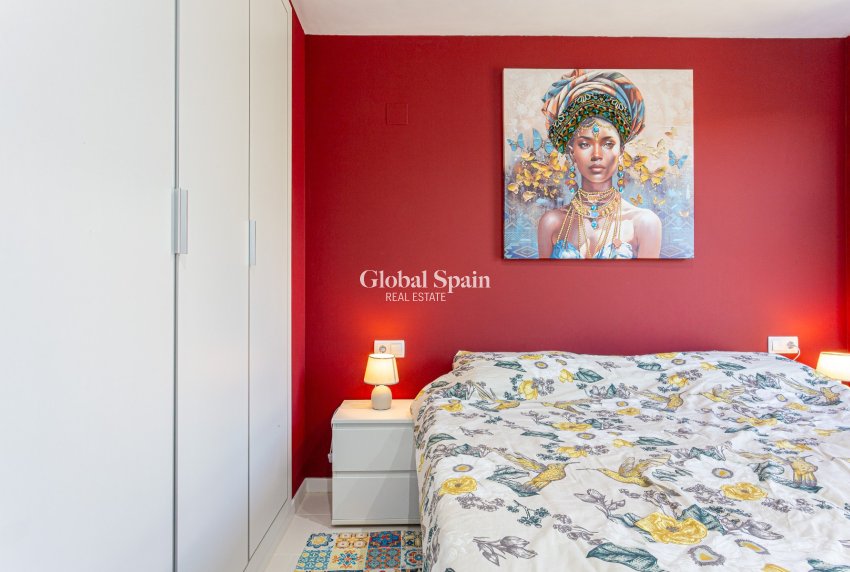 Revente - APPARTEMENT -
ORIHUELA COSTA - Costa Blanca