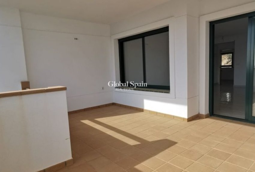 Revente - APPARTEMENT -
ORIHUELA COSTA - Costa Blanca