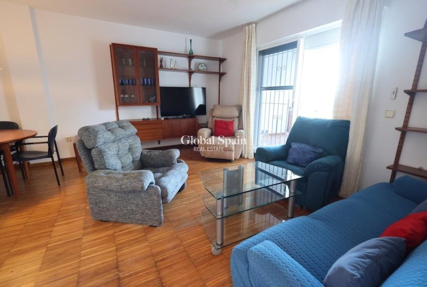 Revente - APPARTEMENT -
ORIHUELA COSTA - Costa Blanca