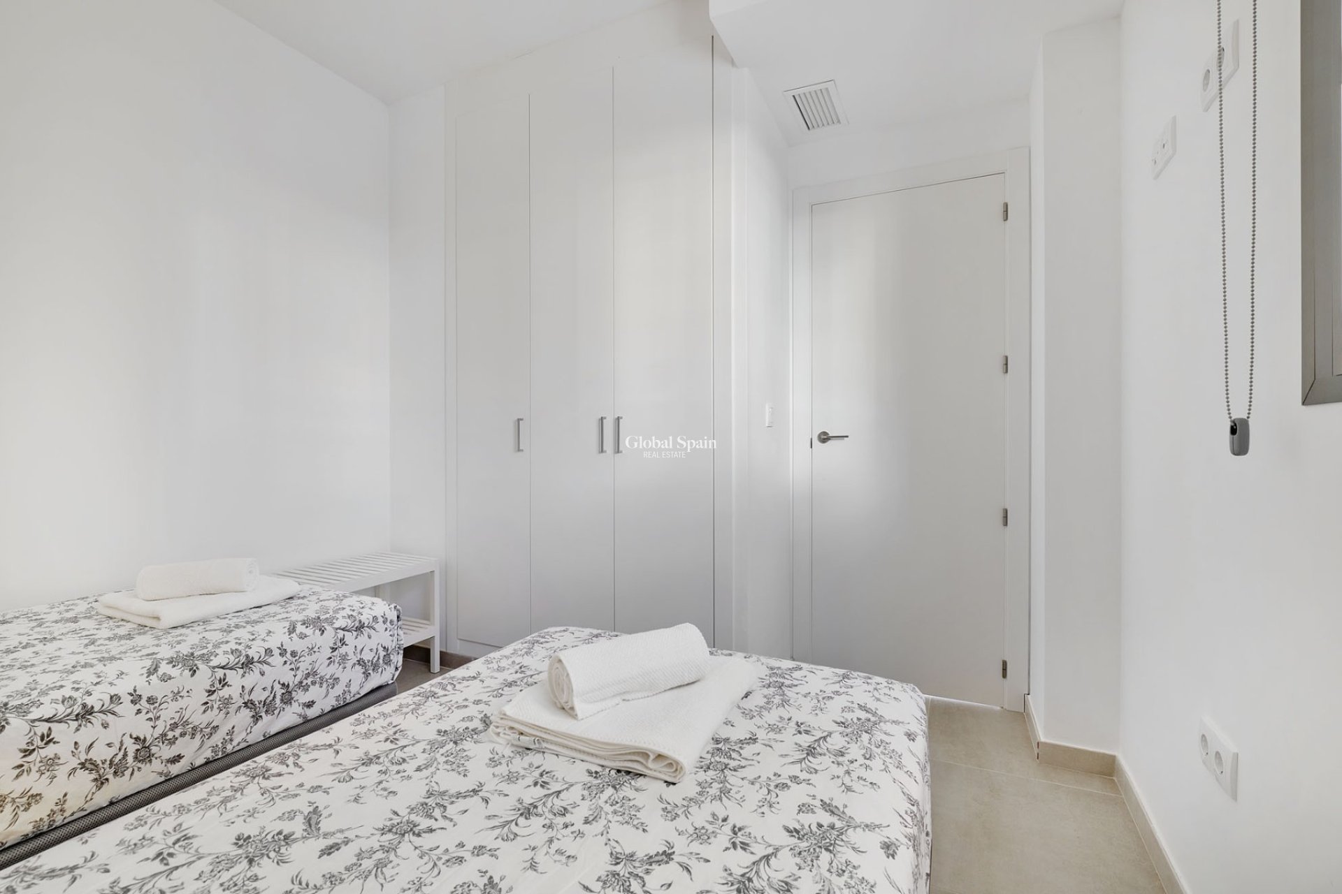 Revente - APPARTEMENT -
ORIHUELA COSTA - Costa Blanca