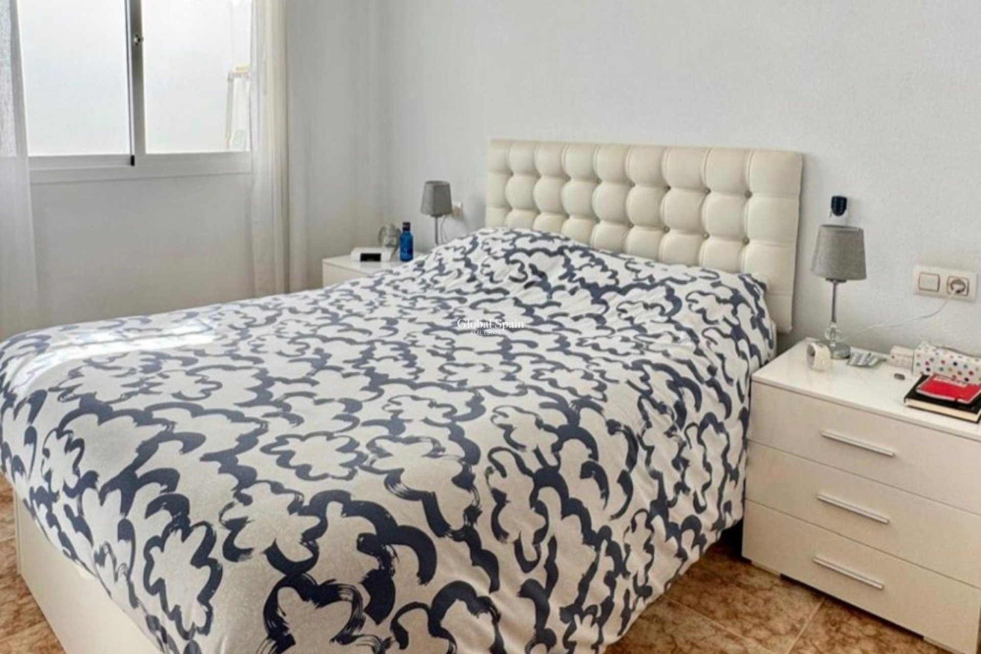 Revente - APPARTEMENT -
ORIHUELA COSTA - Costa Blanca