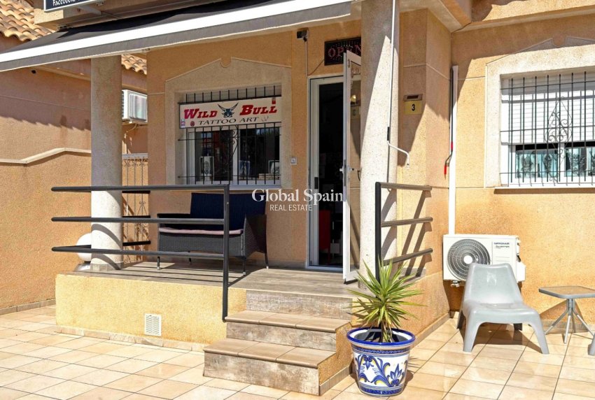 Revente - APPARTEMENT -
ORIHUELA COSTA - Costa Blanca