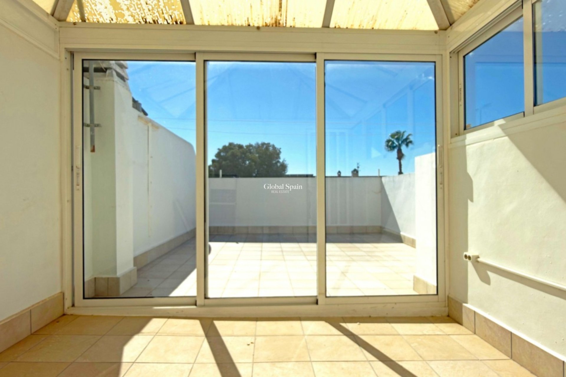 Revente - APPARTEMENT -
ORIHUELA COSTA - Costa Blanca