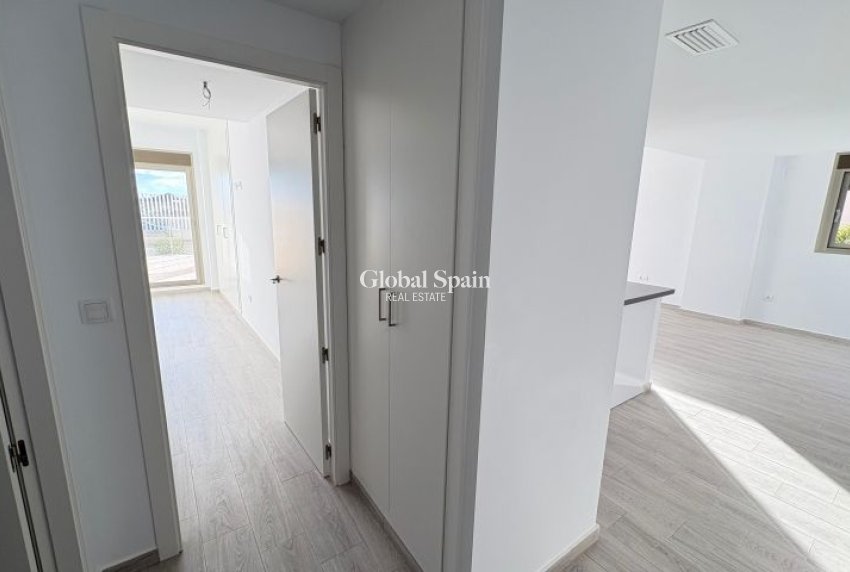 Revente - APPARTEMENT -
ORIHUELA COSTA - Costa Blanca