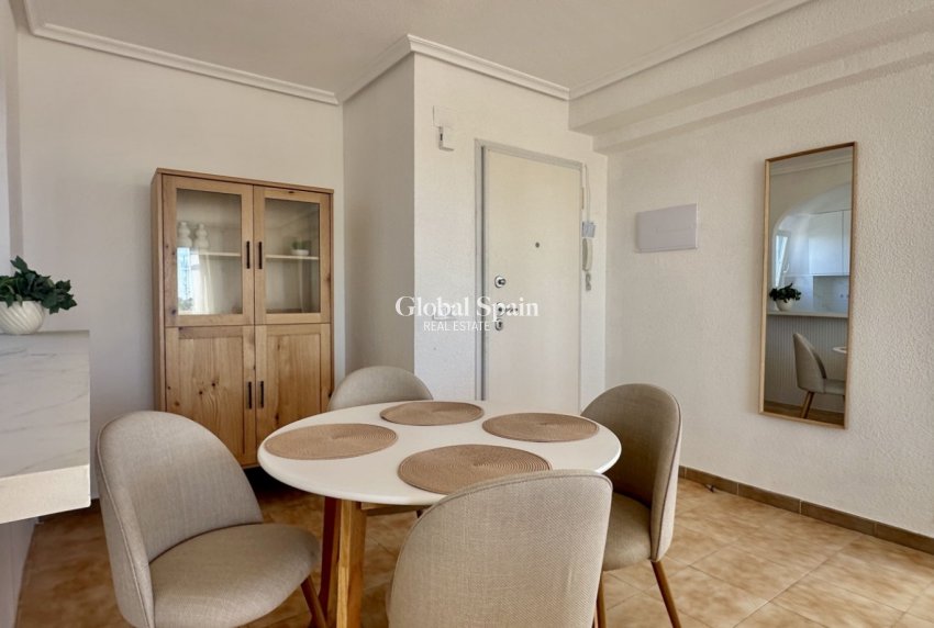Revente - APPARTEMENT -
ORIHUELA COSTA - Costa Blanca