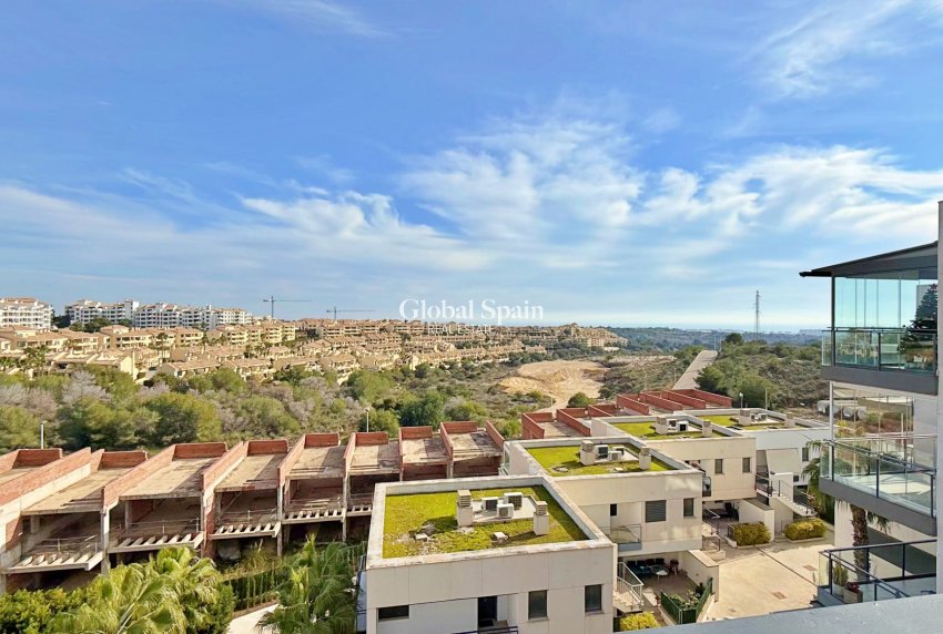 Revente - APPARTEMENT -
ORIHUELA COSTA - Costa Blanca