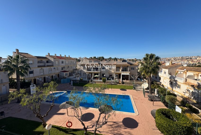 Revente - APPARTEMENT -
ORIHUELA COSTA - Costa Blanca