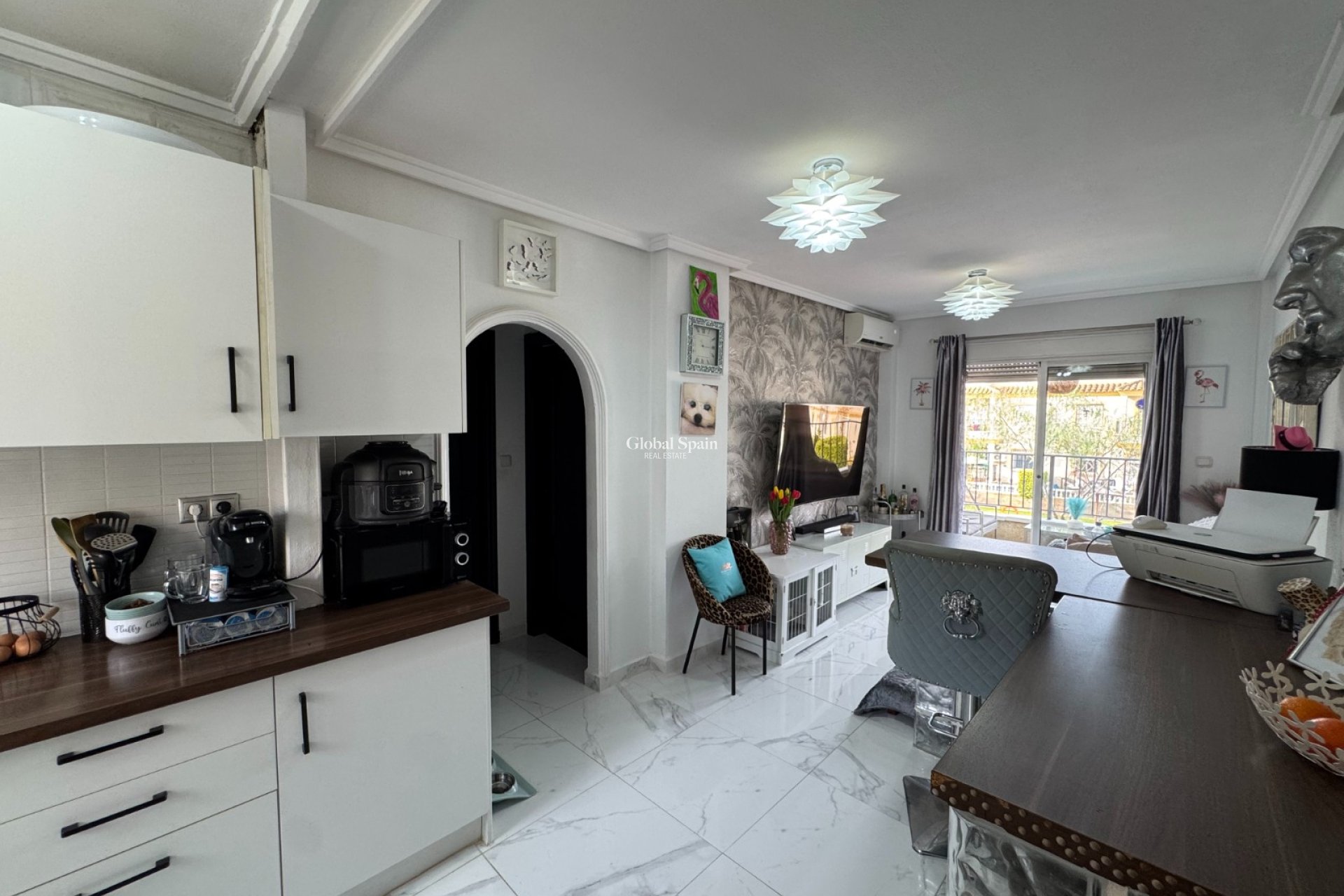 Revente - APPARTEMENT -
ORIHUELA COSTA - Costa Blanca